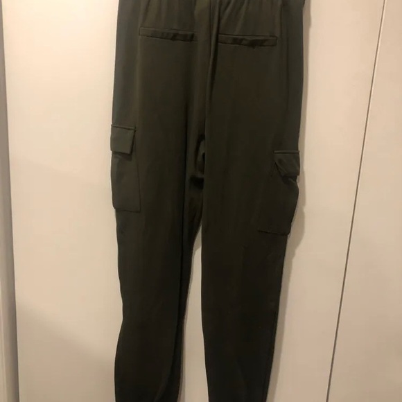 ONLY cargo army green soft pants - Picture 2 of 6